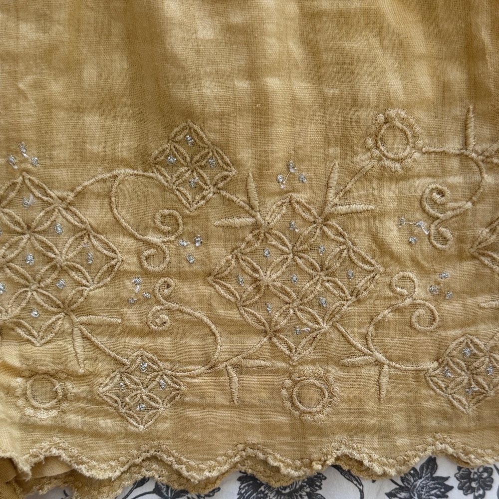 Kids Embroidered mustard Shorts - Picture 3 of 6